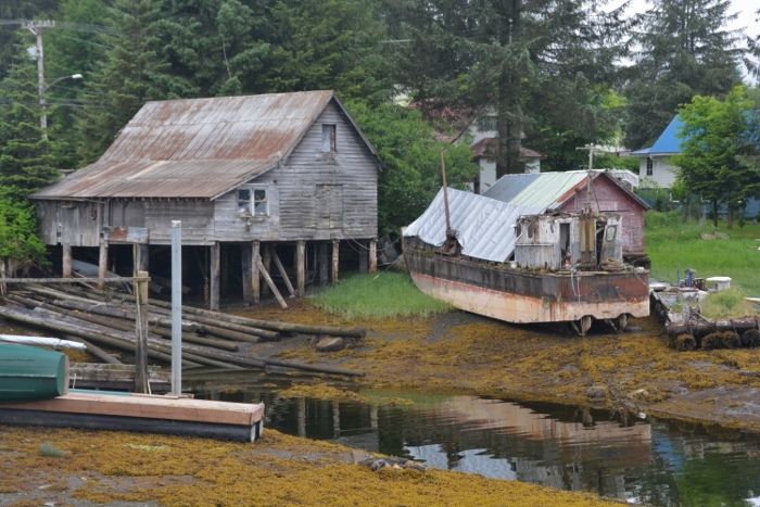old houses on Hammer Slough